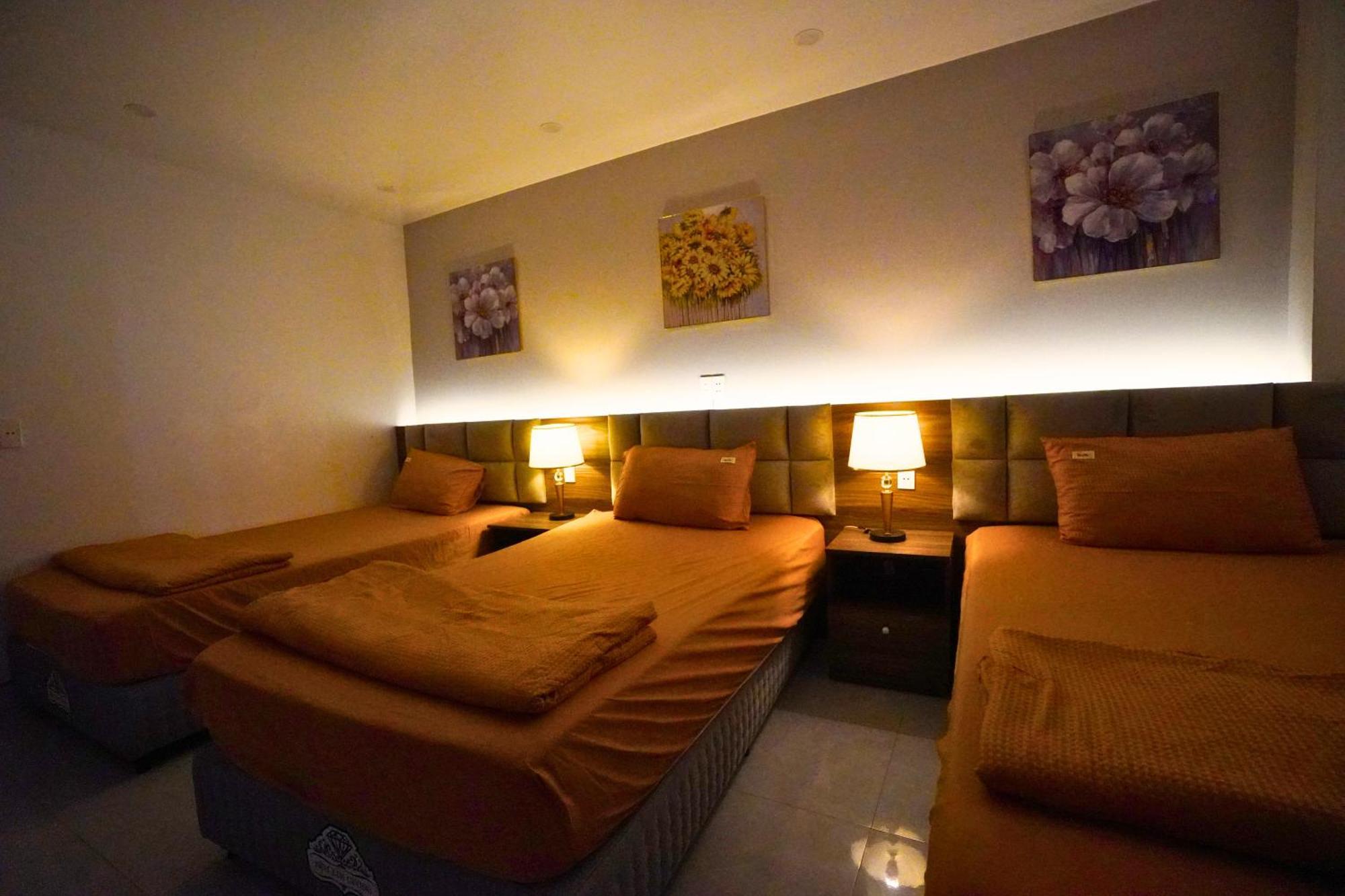 Ha Giang Lotus Hostel Motorbikes Tours Екстериор снимка