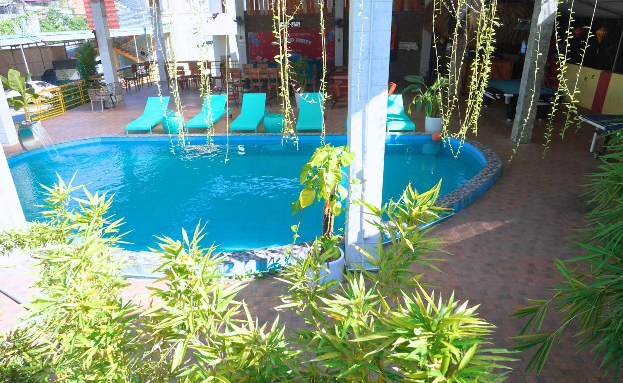 Ha Giang Lotus Hostel Motorbikes Tours Екстериор снимка